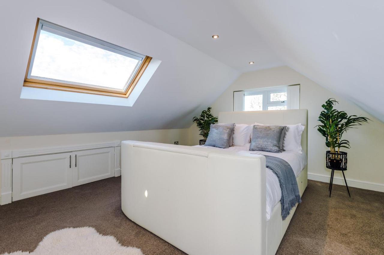 "Woodlands" By Greenstay Serviced Accommodation - Luxury 3 Bed Cottage In North Wales With Stunning Countryside Views & Parking - Close To Glan Clwyd Hospital - The Perfect Choice For Contractors, Business Travellers, Families And Groups Bodelwyddan Exterior foto